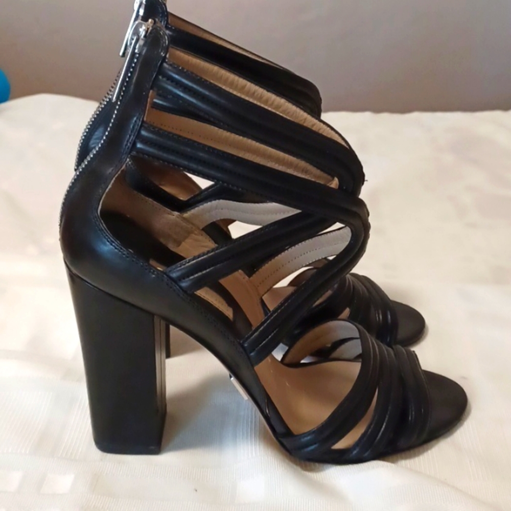 Michael Kors, Vero Cuoio, 4.5" heel ankle wrap, strappy heels.